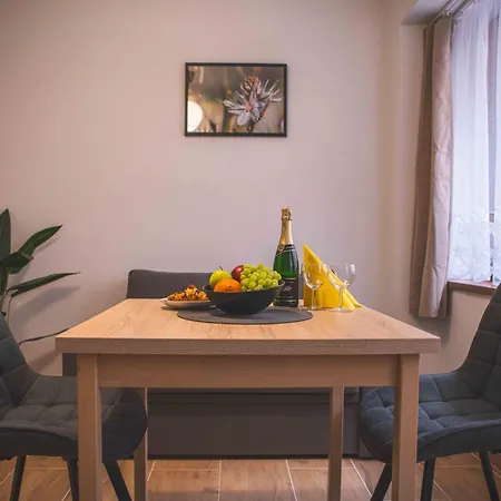 Apartment Centre